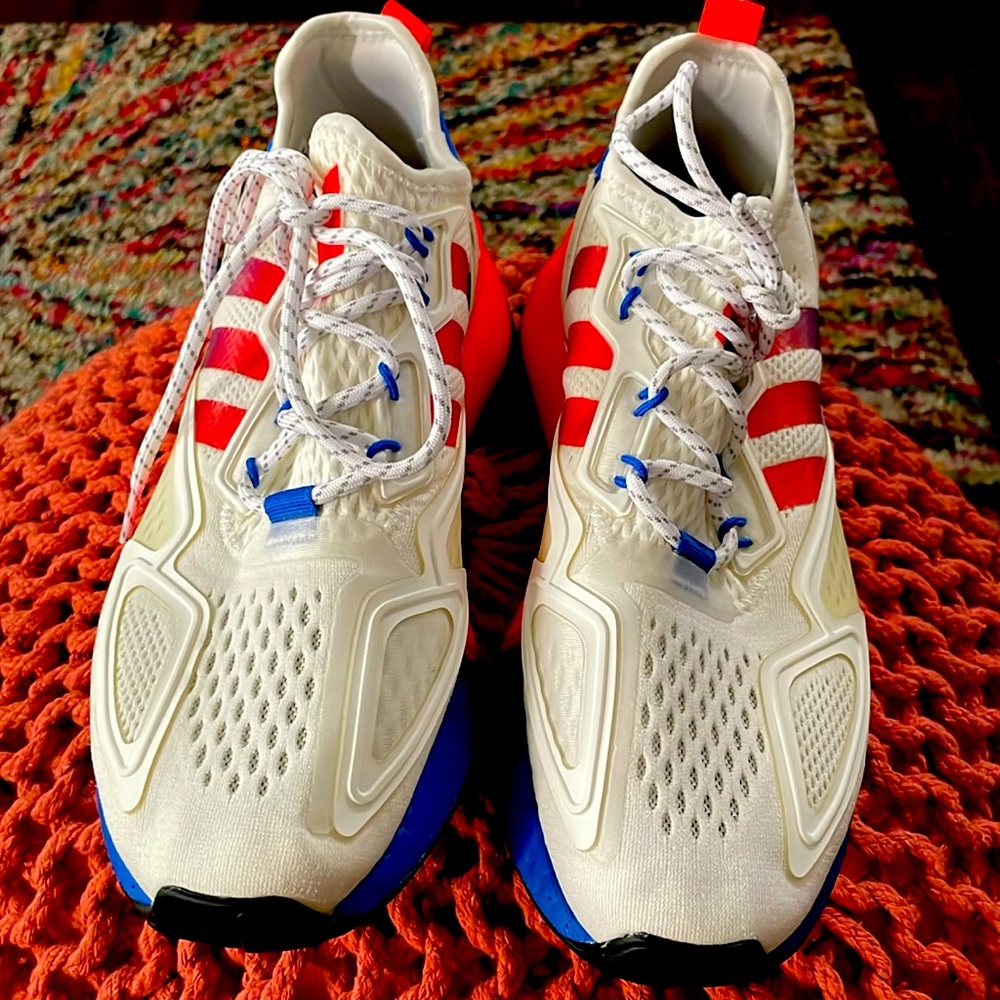 ADIDAS RUNNING SNEAKERS